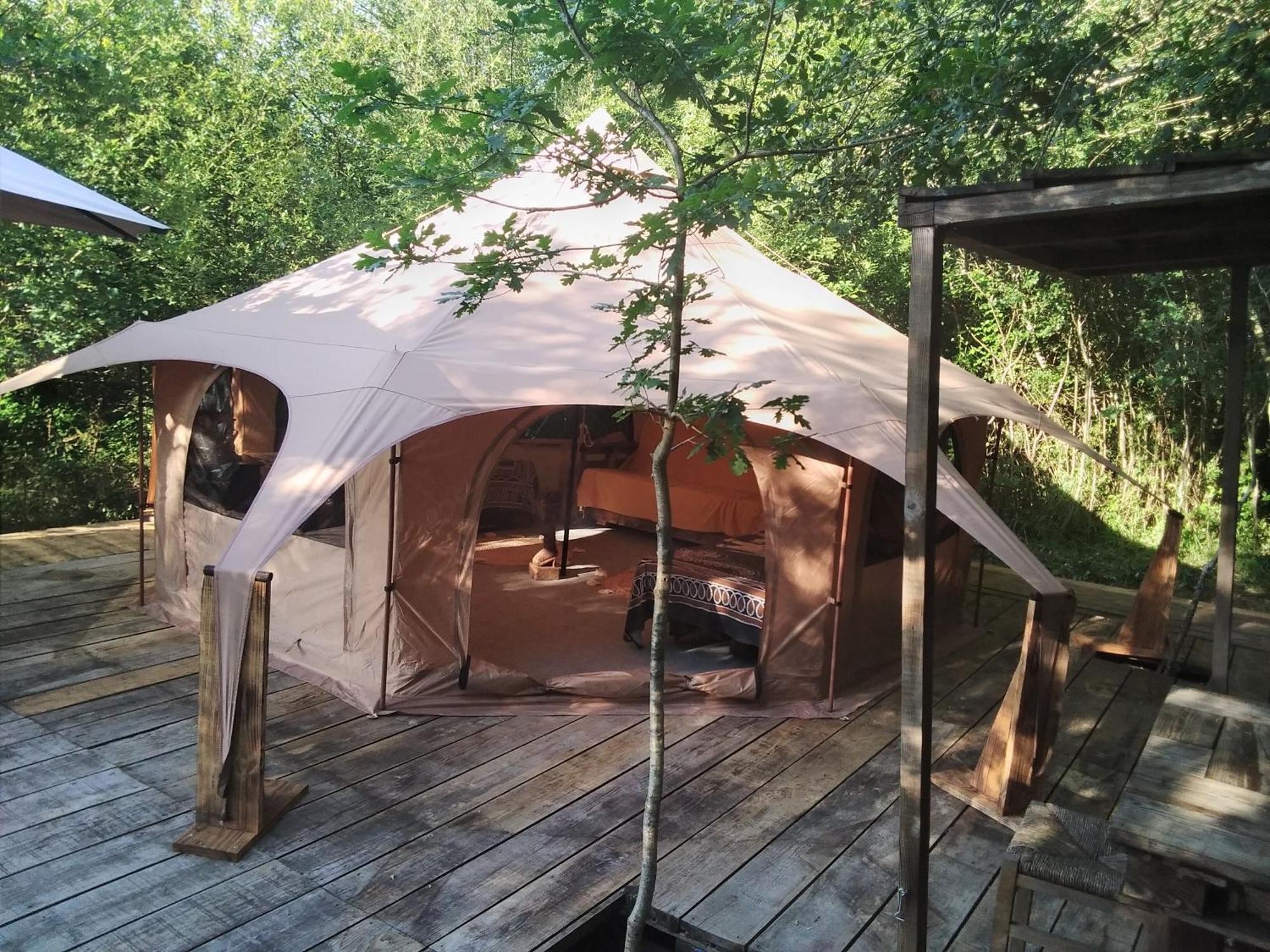 Tente Safari Lodge Dans Foret Luxuriante Vielle-Tursan 외부 사진